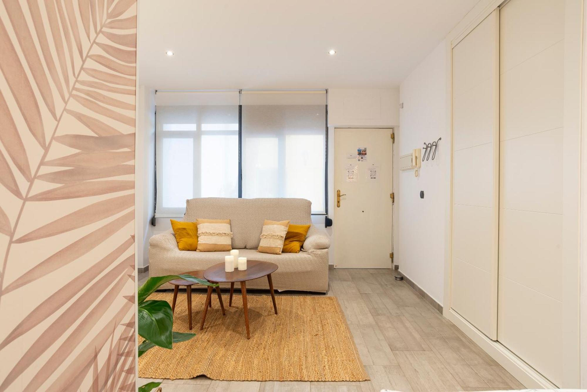 Andres Perez & Quiet Courtyard By Ele Apartments Málaga Exteriör bild